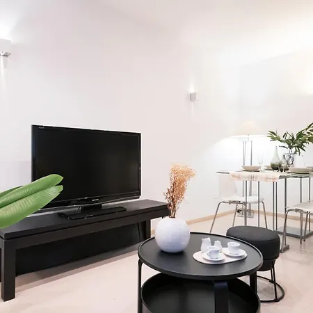 Easylife - Splendido Bilocale San Babila Duomo Διαμέρισμα *